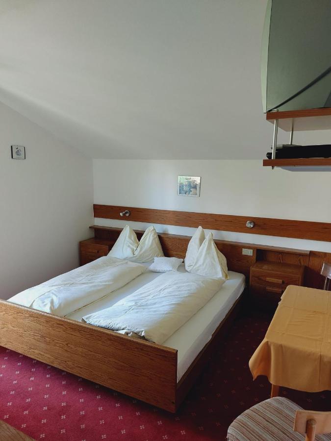 Moarhof Hotel เมลตินา ภายนอก รูปภาพ